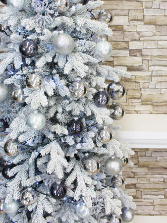 Элегия заснеженная побег в интерьере_мал