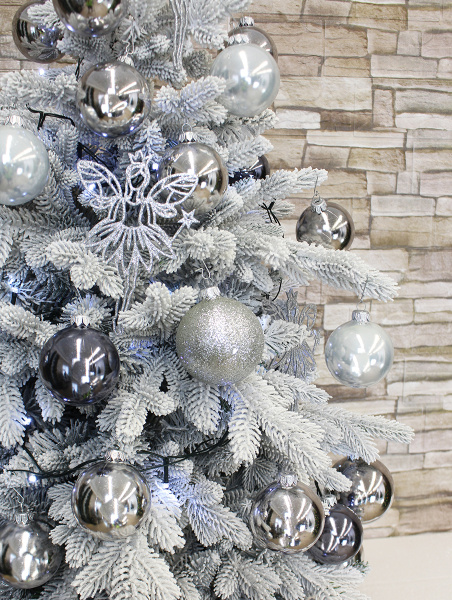 Элегия заснеженная побег в интерьере_2_мал